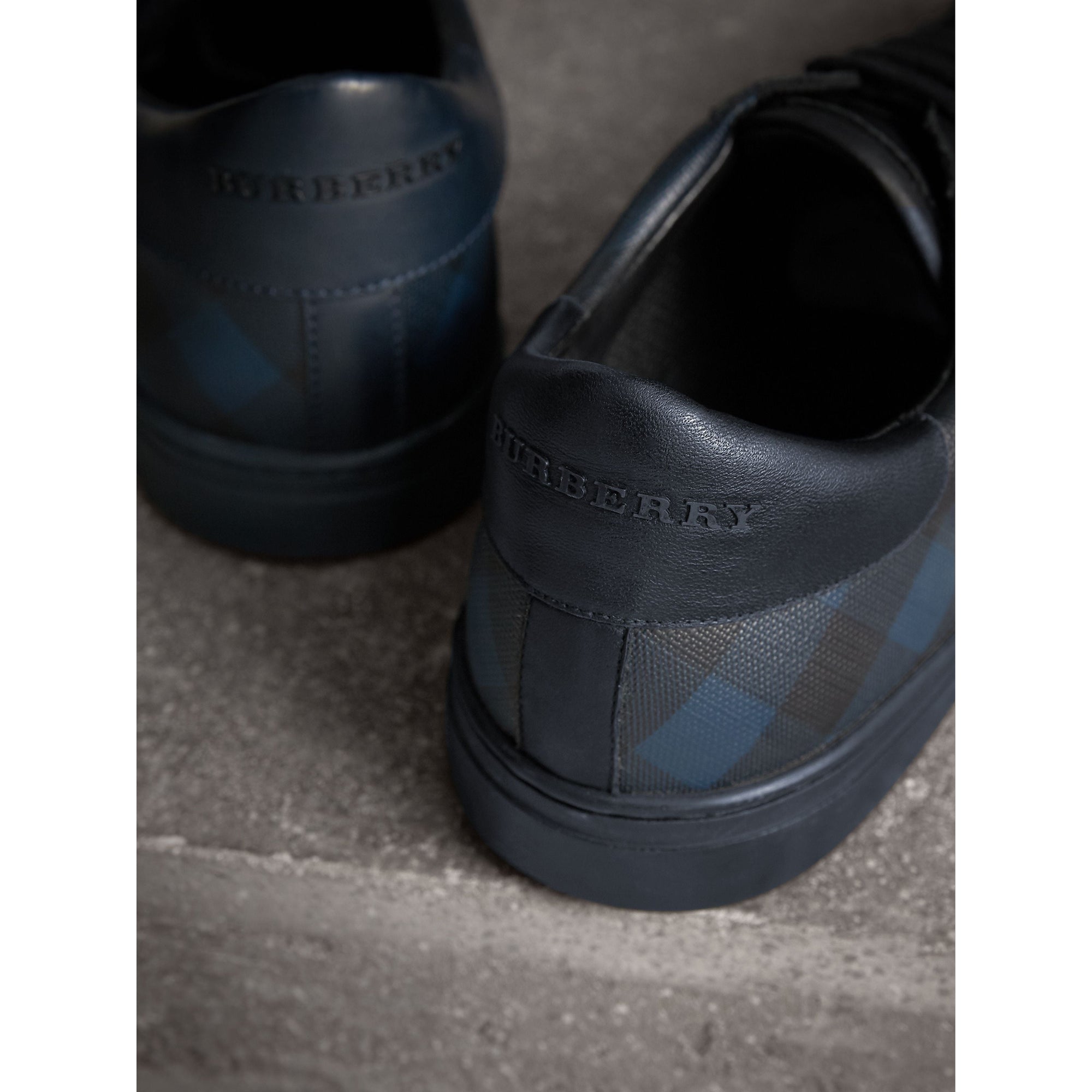 Sneakers en cuir et tissu London check - Navy