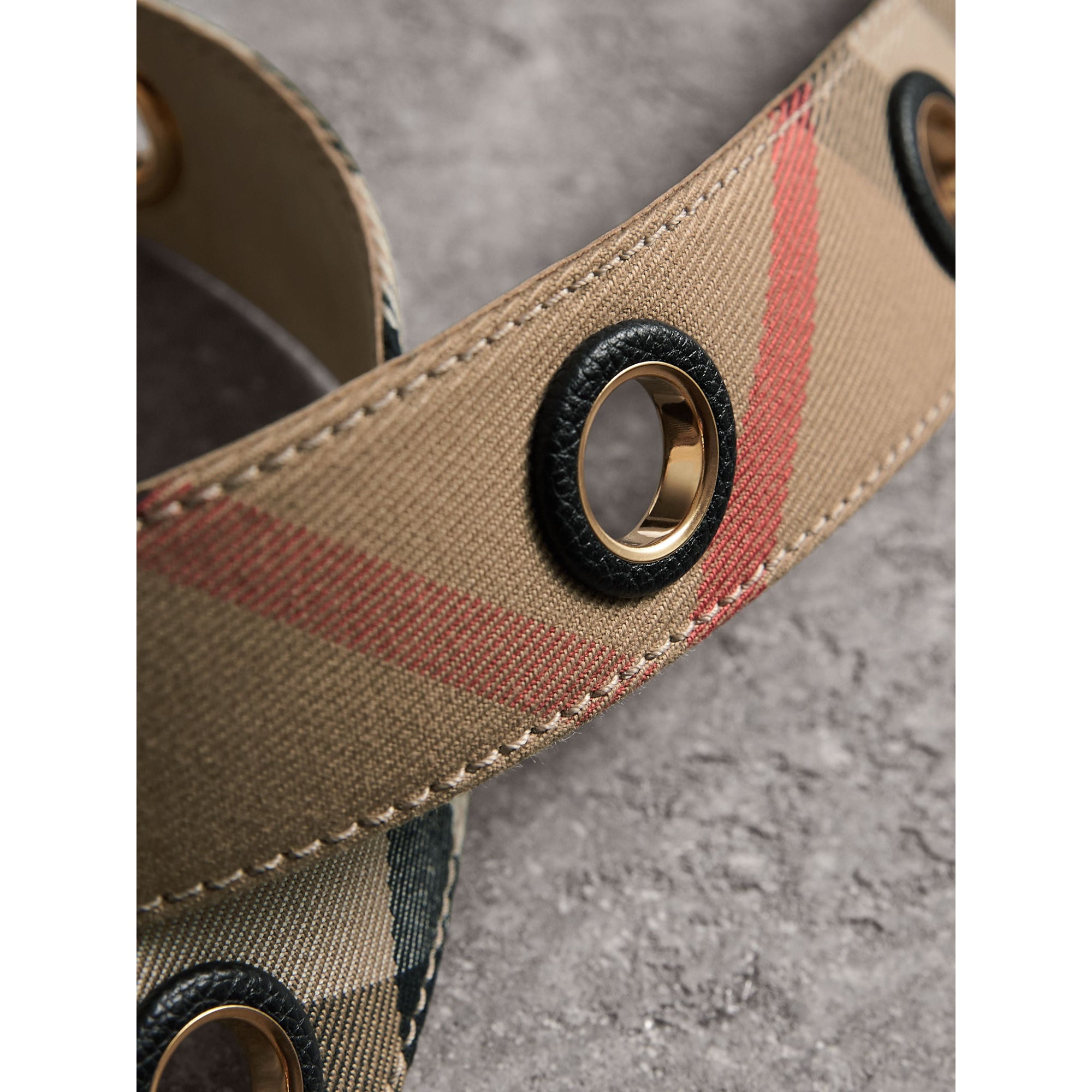 Ceinture à motif House check avec œillets - House Check