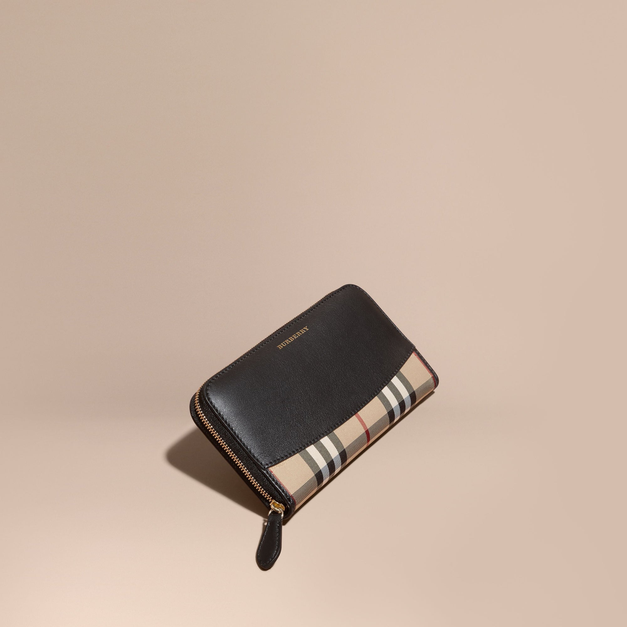 Portefeuille zippé avec éléments en cuir - Black