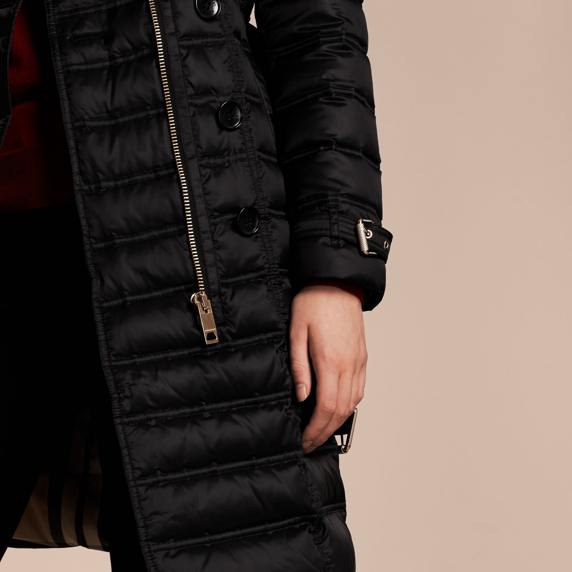 Doudoune longue rembourrée en duvet avec bordure en fourrure - Black