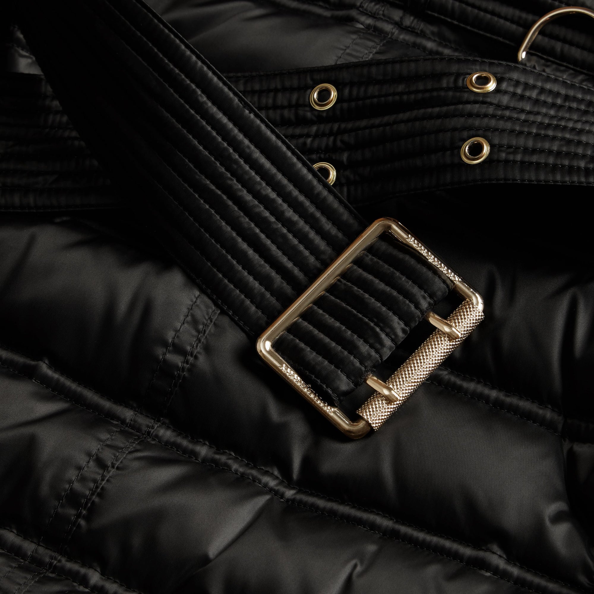 Doudoune longue rembourrée en duvet avec bordure en fourrure - Black