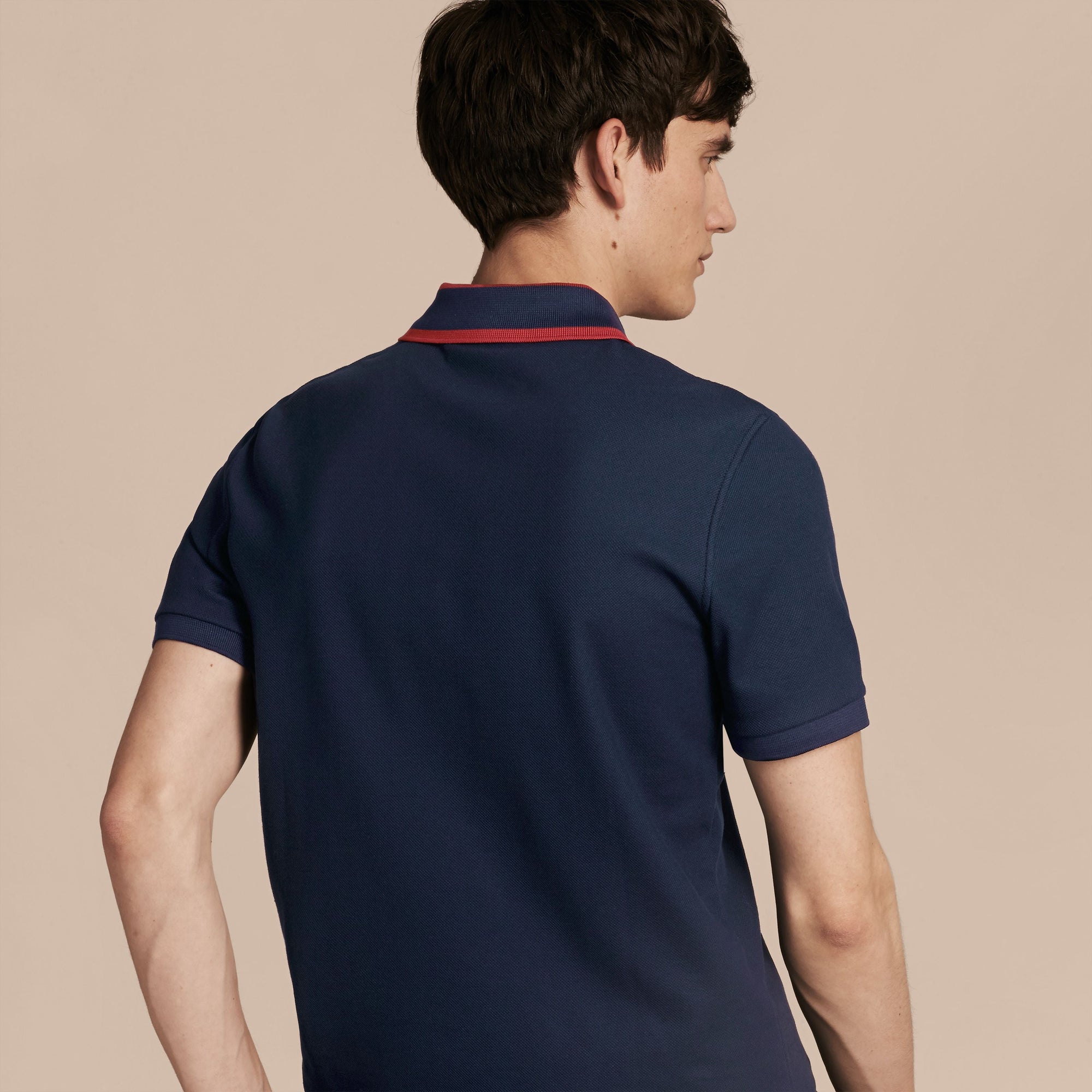 Polo en piqué de coton avec col rayé - Navy Blue
