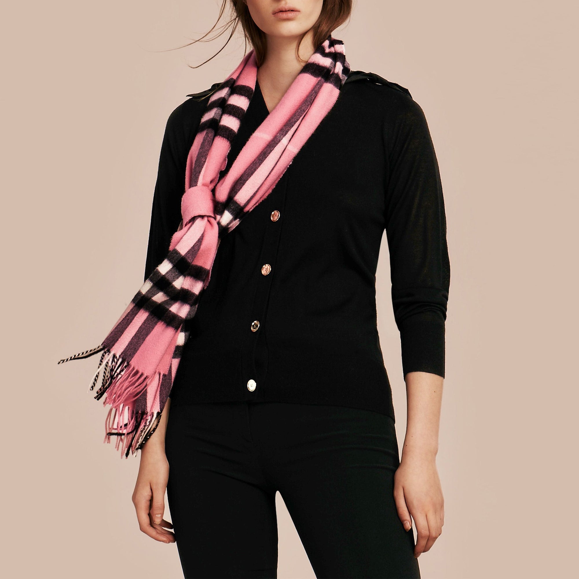 Écharpe en cachemire à motif check classique - Rose Pink