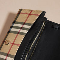 Portefeuille en tissu Horseferry check et cuir avec chaîne - Black
