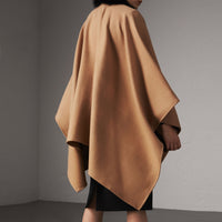Poncho en laine mérinos détails en fourrure de renard - Camel