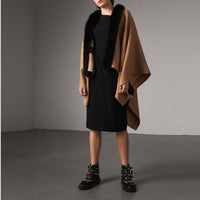 Poncho en laine mérinos détails en fourrure de renard - Camel