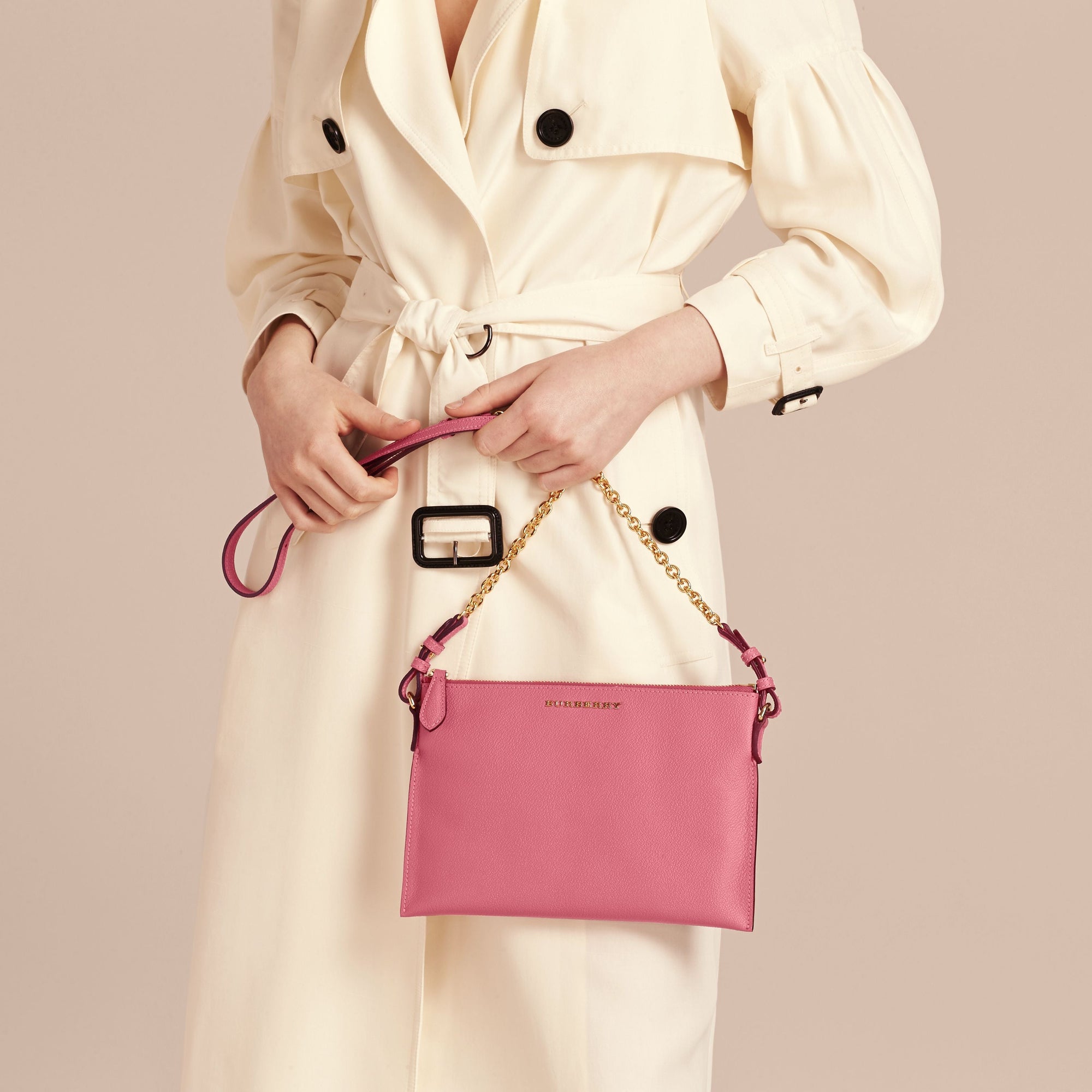 Clutch en cuir doublé du motif check - Pink Azalea