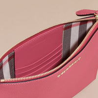 Clutch en cuir doublé du motif check - Pink Azalea
