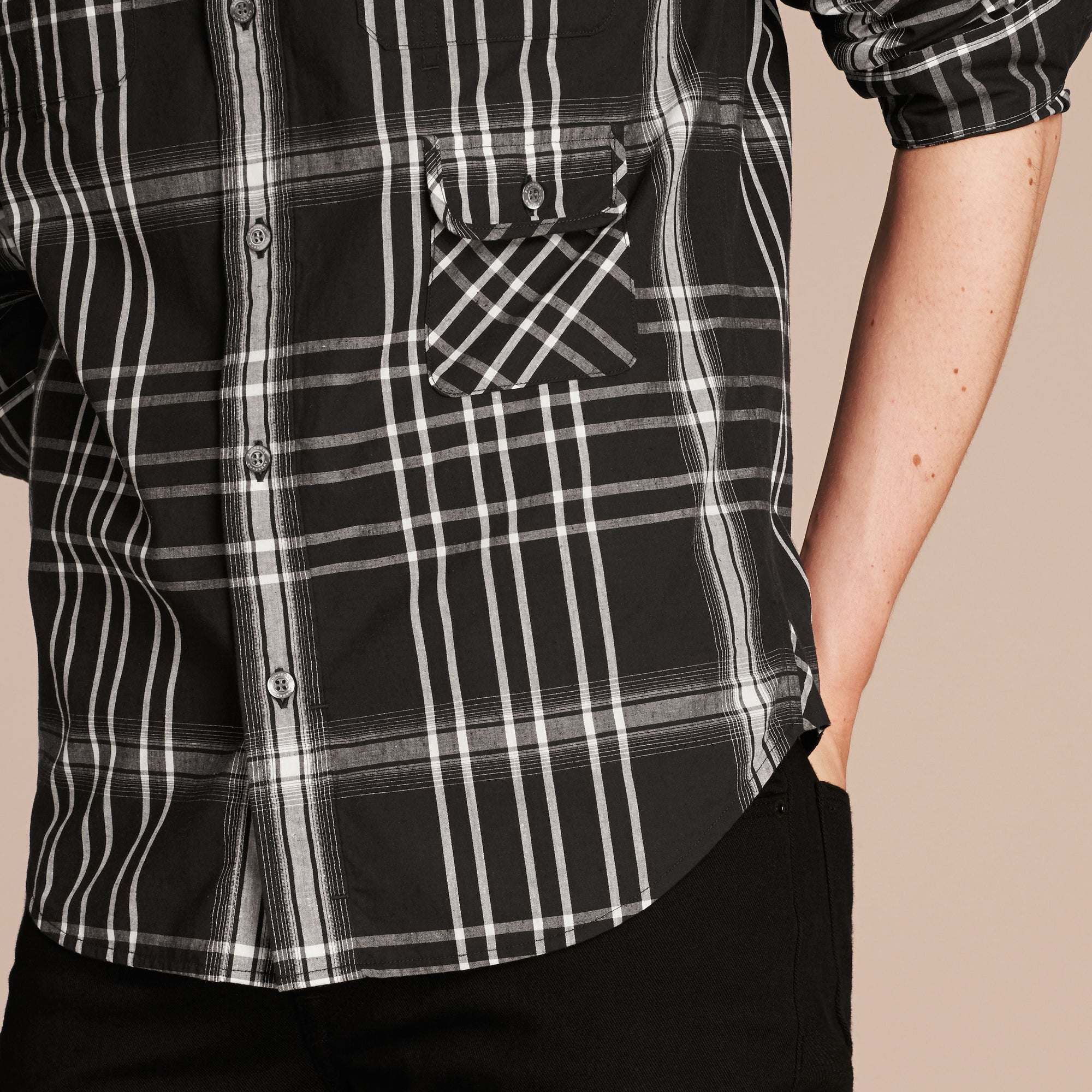 Chemise en coton lin et soie à motif check - Black