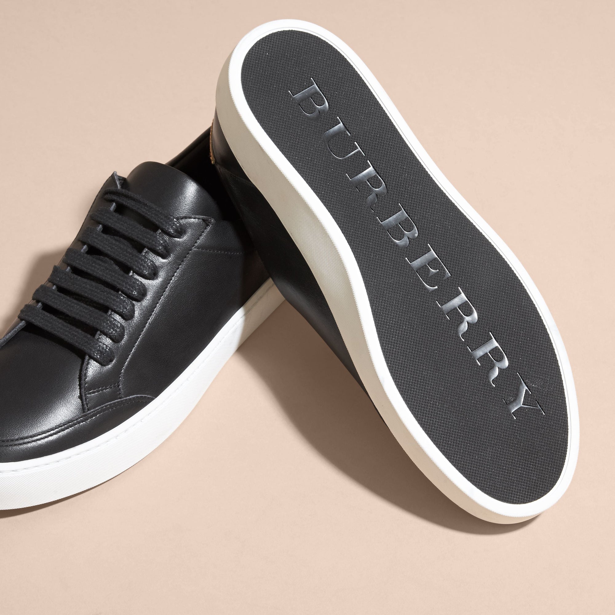 Sneakers en cuir avec détail métallisé - Antique Gold & Black