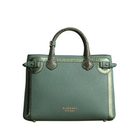 Sac The Banner medium en cuir avec appliqué en python métallisé - Celadon Blue