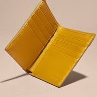 Portefeuille à rabat multidevise en cuir London - Larch Yellow