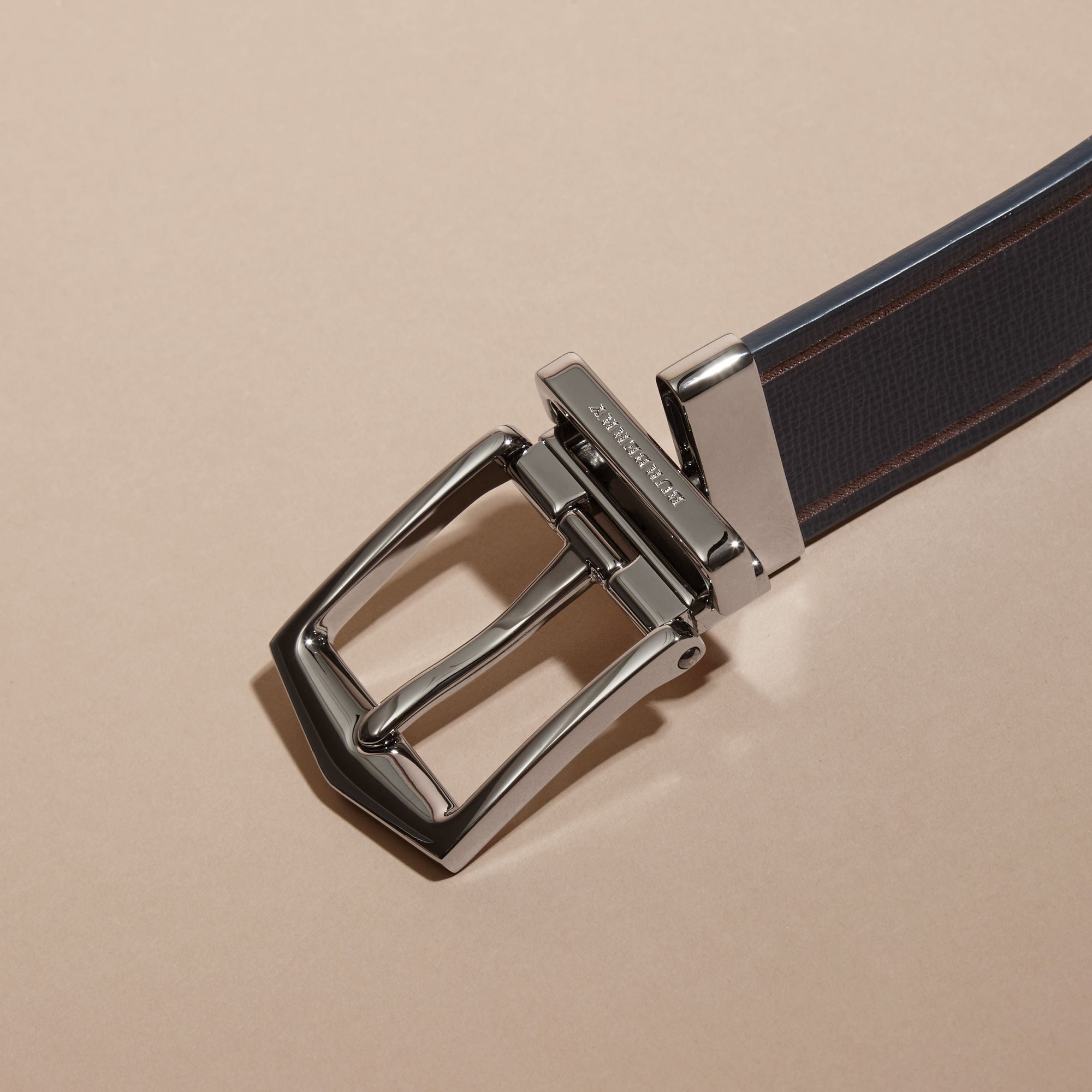 Ceinture réversible en cuir London avec bordure contrastante - Dark Navy & Black