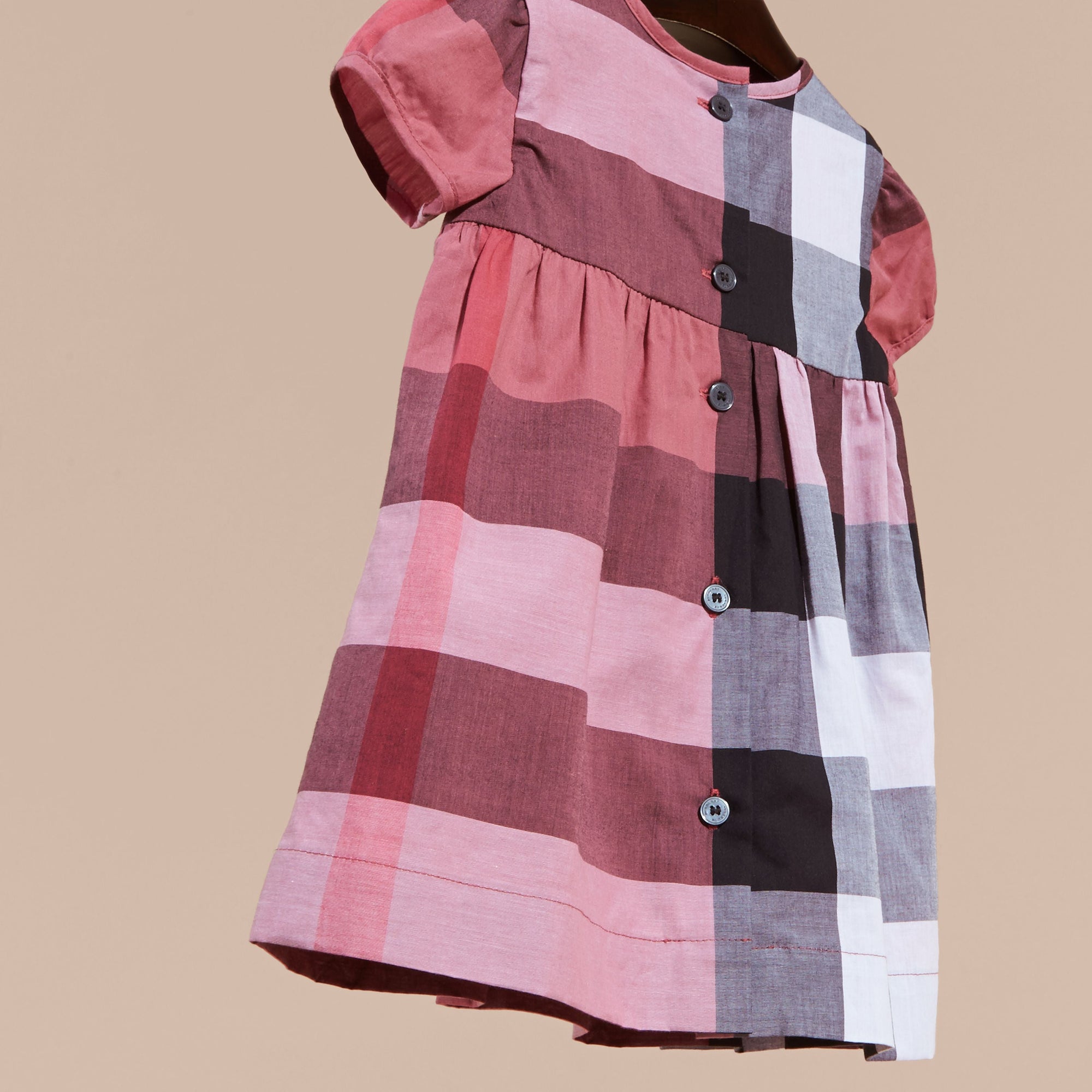 Robe en voile de coton à motif check avec mancherons - Pink Azalea