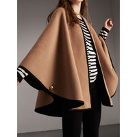 Cape en laine et cachemire de style militaire - Camel & Black