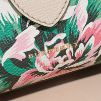Petit sac tote The Buckle en cuir avec imprimé à pivoines roses - Natural & Emerald Green