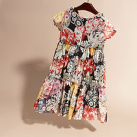 Robe en soie ruchée à imprimé floral arty - Black