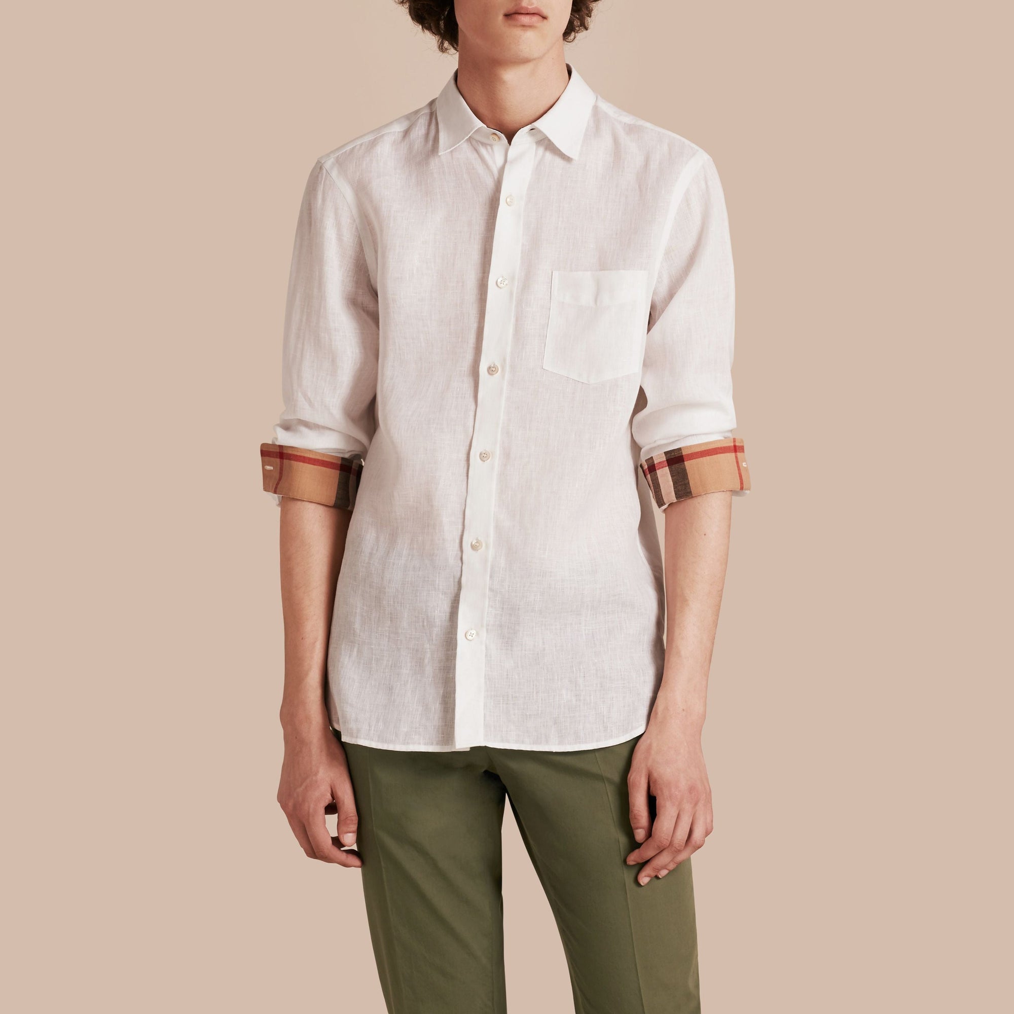 Chemise en lin avec détails check - White