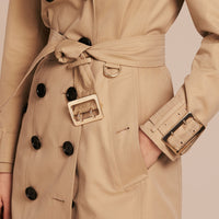 Trench-coat en gabardine de coton avec boucles oversize - Honey