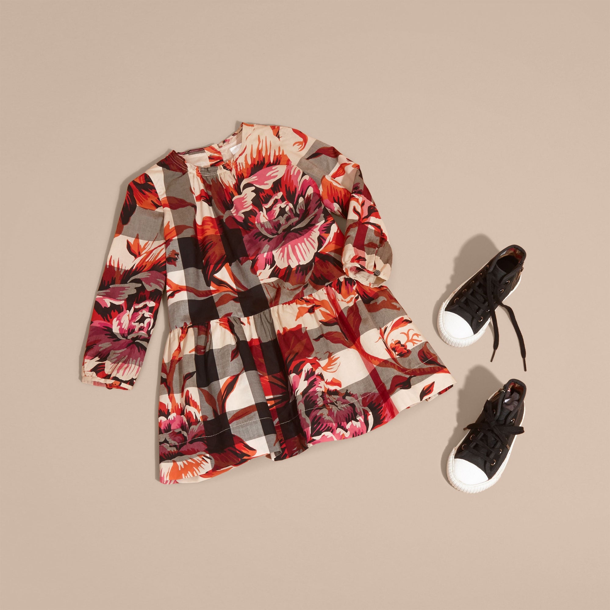 Robe en coton à motif check avec imprimé à pivoines roses - Pink Azalea