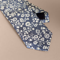Cravate jacquard moderne en soie à motif floral - Pale Blue