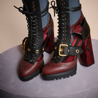 Bottines à plateforme en cuir et peau de serpent avec découpes - Burgundy Red