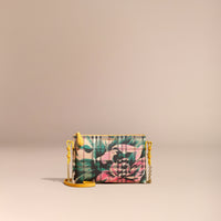 Clutch imprimé à pivoines roses en cuir - Yellow & Green