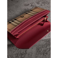 Portefeuille continental à motif Haymarket check avec cuir - Plum Pink