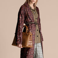 Sac The Banner medium en cuir à rivets et coton House check - Tan