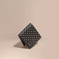 Portefeuille à rabat multidevise en cuir clouté - Black