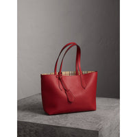 Petit sac tote réversible en cuir et tissu Haymarket check - Poppy Red