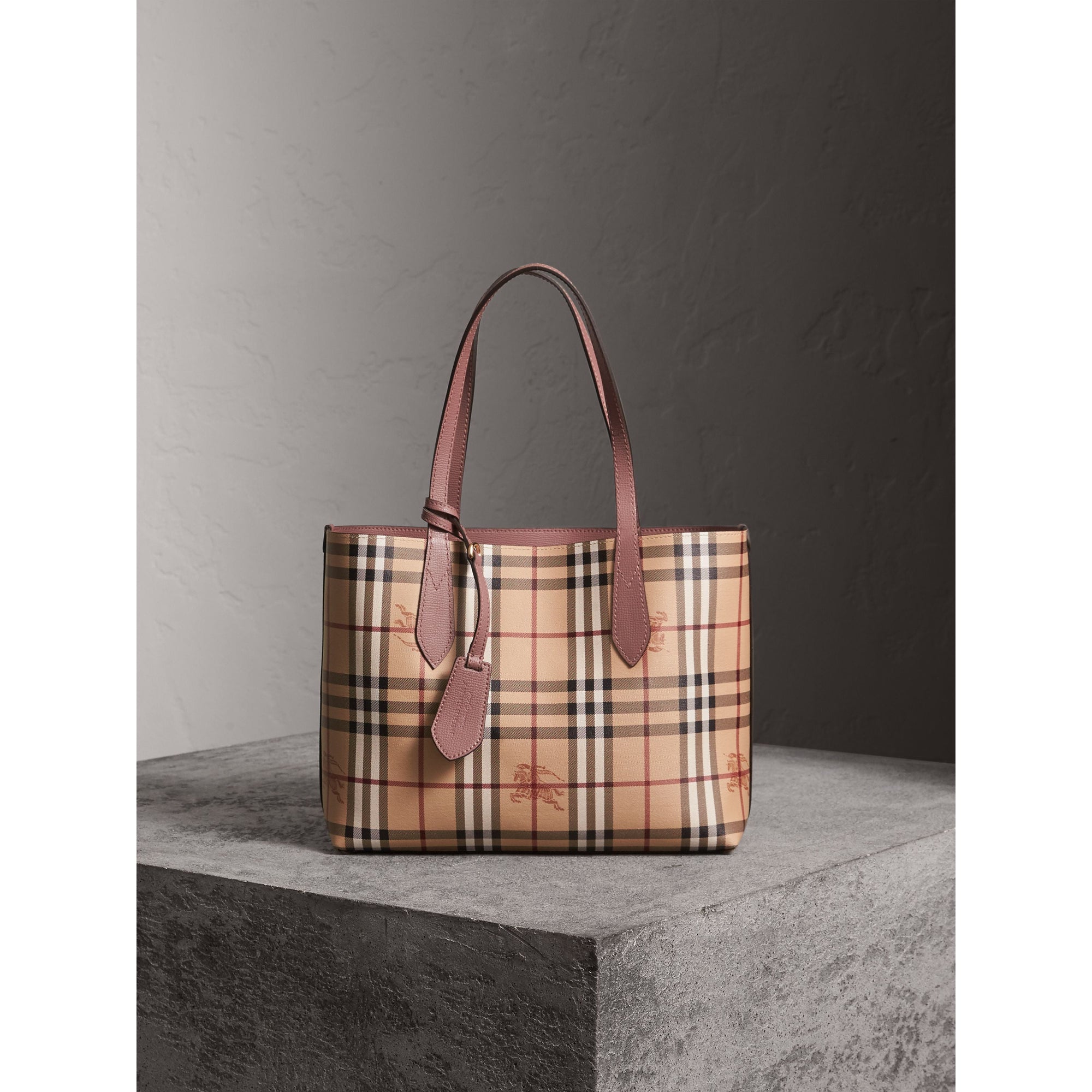 Petit sac tote réversible en cuir et tissu Haymarket check - Light Elderberry