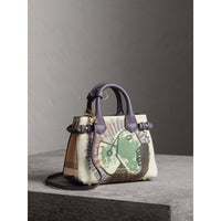 Sac The Baby Banner en cuir avec imprimé Pallas Heads - Dusty Violet