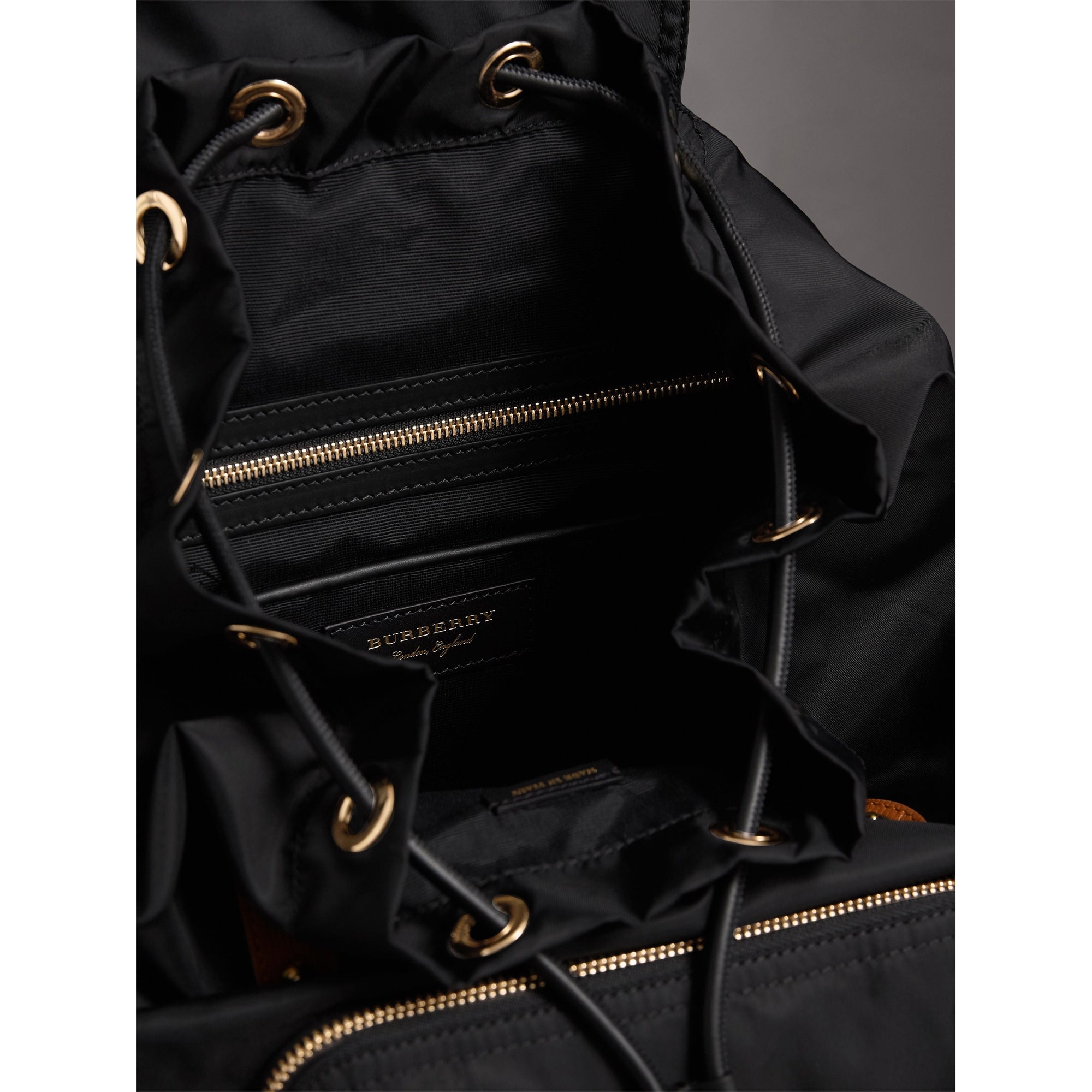 Grand sac The Rucksack avec appliqués à motifs Pallas Heads - Black