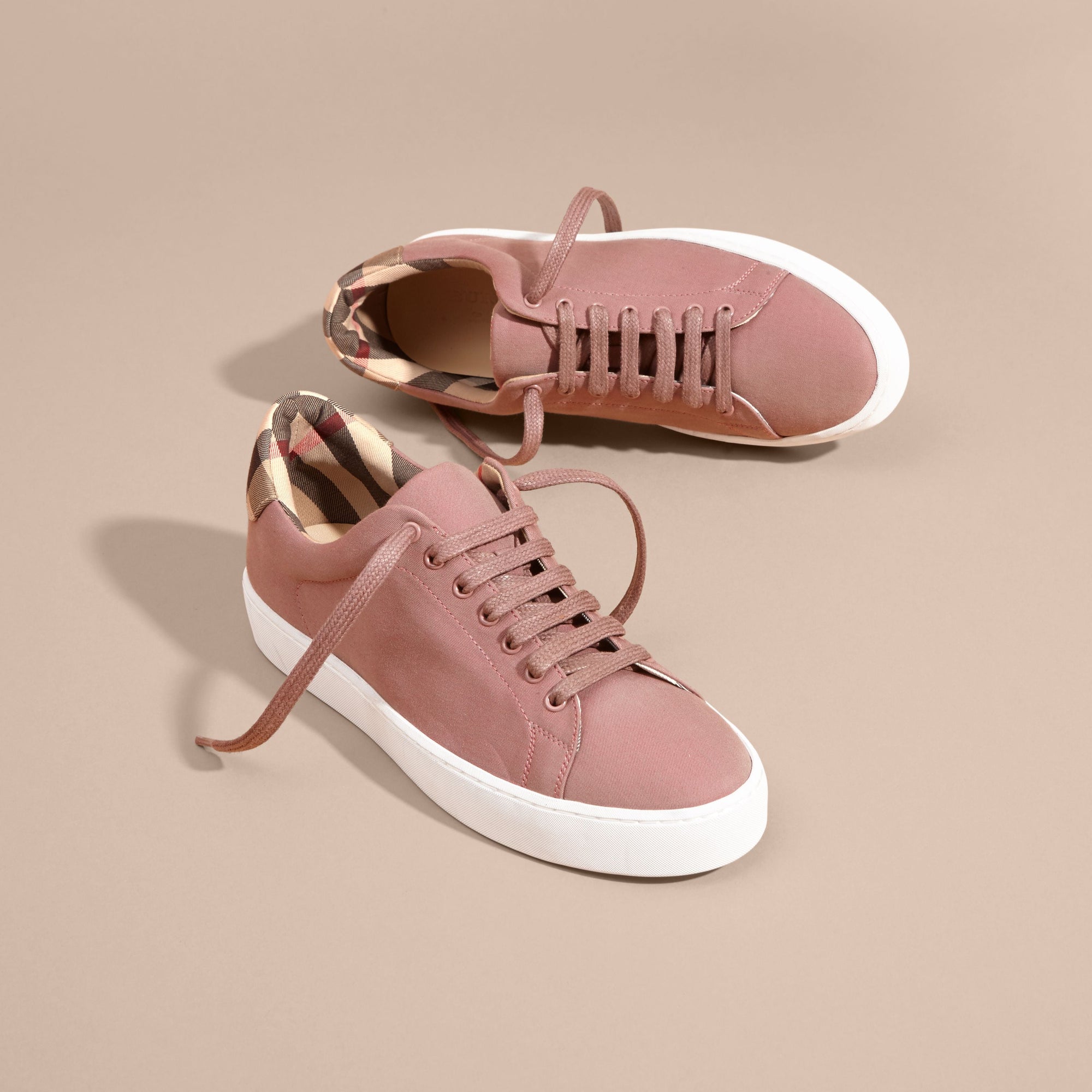 Sneakers en coton avec motif check - Antique Rose