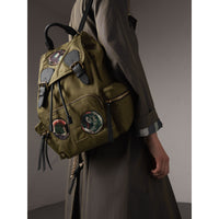 Sac à dos The Rucksack medium motif Pallas Heads - Canvas Green