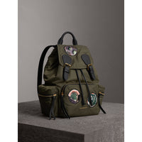 Sac à dos The Rucksack medium motif Pallas Heads - Canvas Green