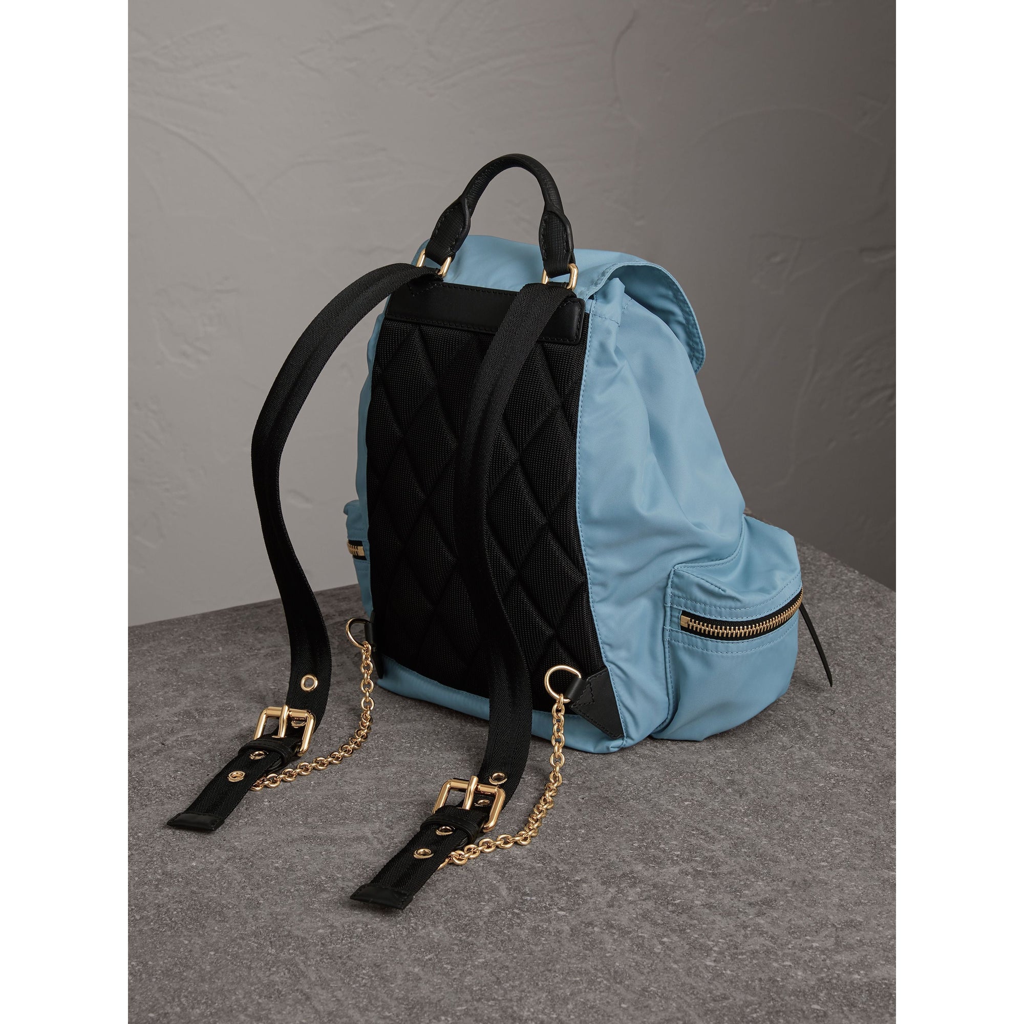 Sac The Rucksack moyen en nylon technique et cuir - Pale Bluebell