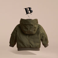 Bomber à capuche en sergé technique - Caper Green