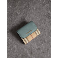 Portefeuille en cuir et tissu Haymarket check - Eucalyptus Green & Multi