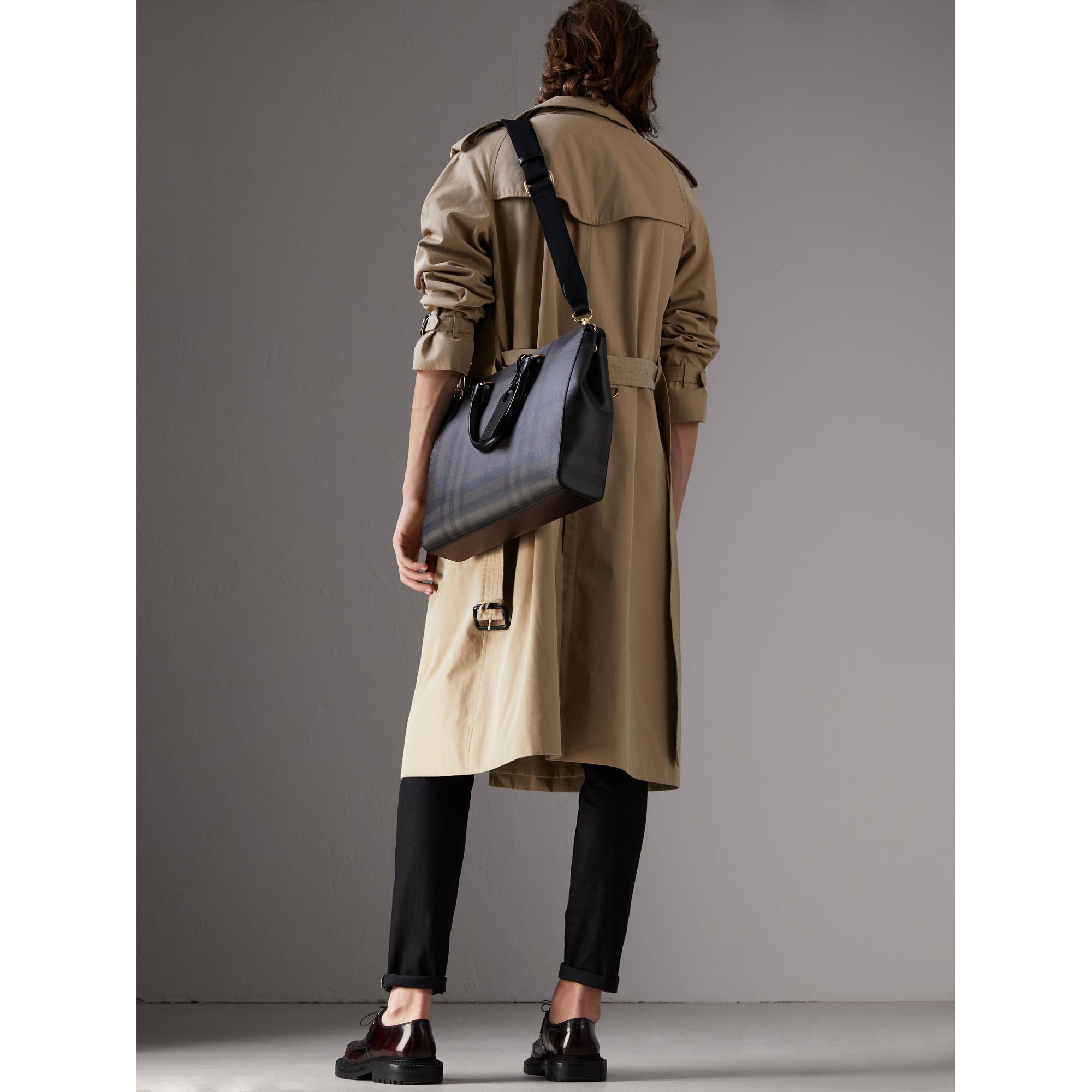 Grand attaché-case à motif London check - Chocolate & Black
