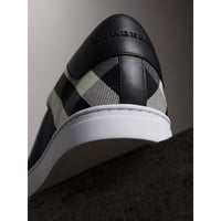 Sneakers en cuir et coton House check surteint - Indigo Blue & Black