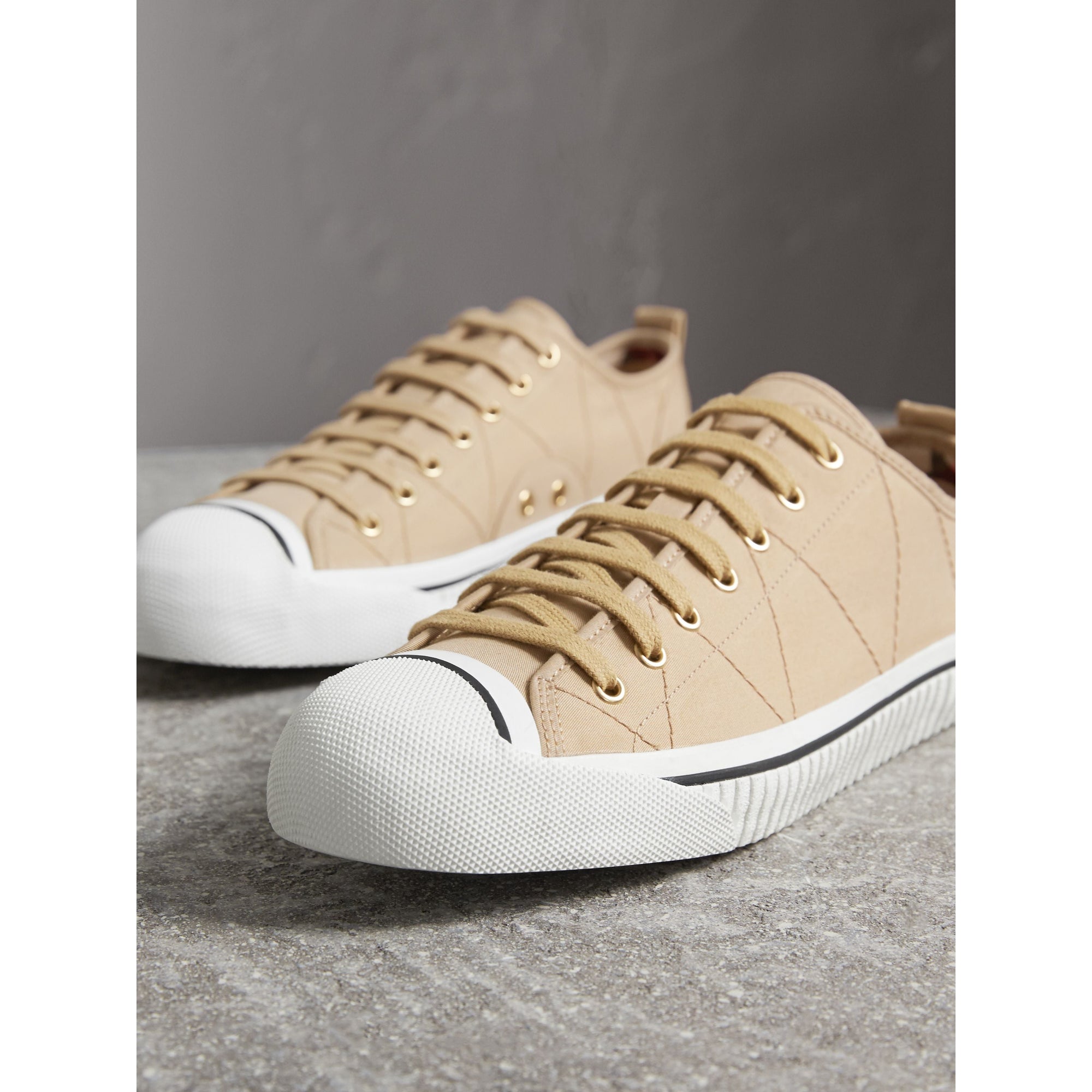 Sneakers en gabardine de coton avec surpiqûres - Honey