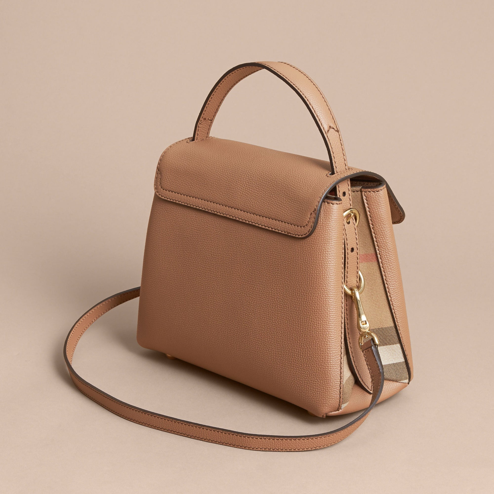 Petit sac tote en cuir grainé et coton House check - Dark Sand