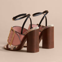Sandales en cuir color-block avec boucle - Nude Pink