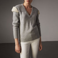 Pull en laine et cachemire côtelés avec bordure en shearling - Pale Grey Melange