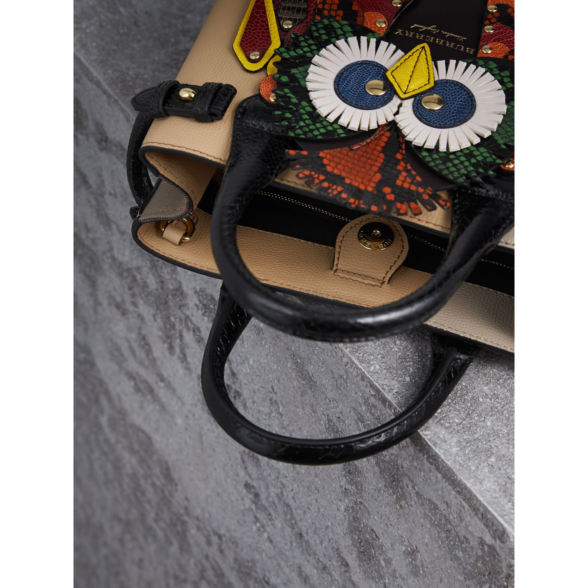 Petit sac The Banner en cuir avec motif Bestiaire - Chino