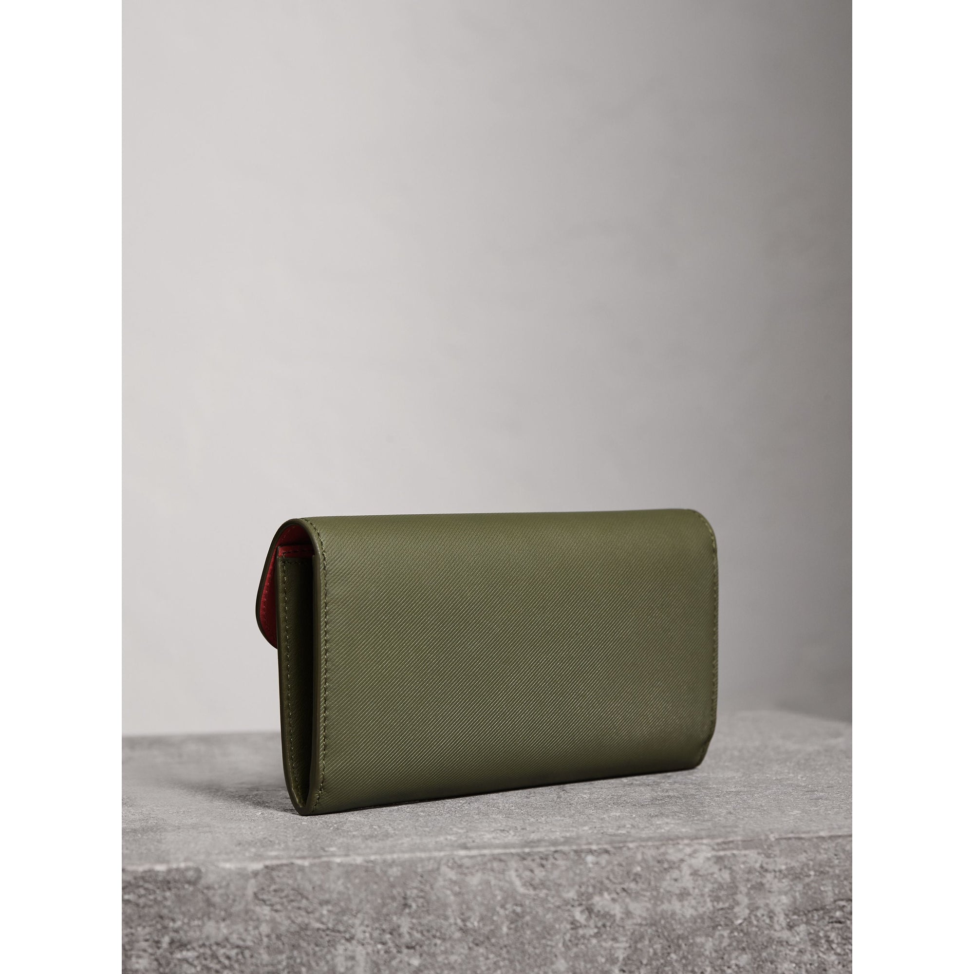 Portefeuille continental en cuir trench bicolore - Green & Pink