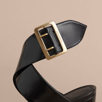 Sandales en cuir verni avec boucle - Black