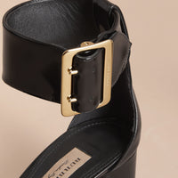 Sandales en cuir verni avec boucle - Black